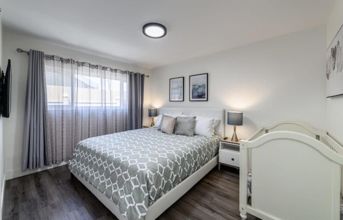 Spacious Disneyland 5 Bedroom 4 Bath House With Game Room Anaheim Exteriér fotografie