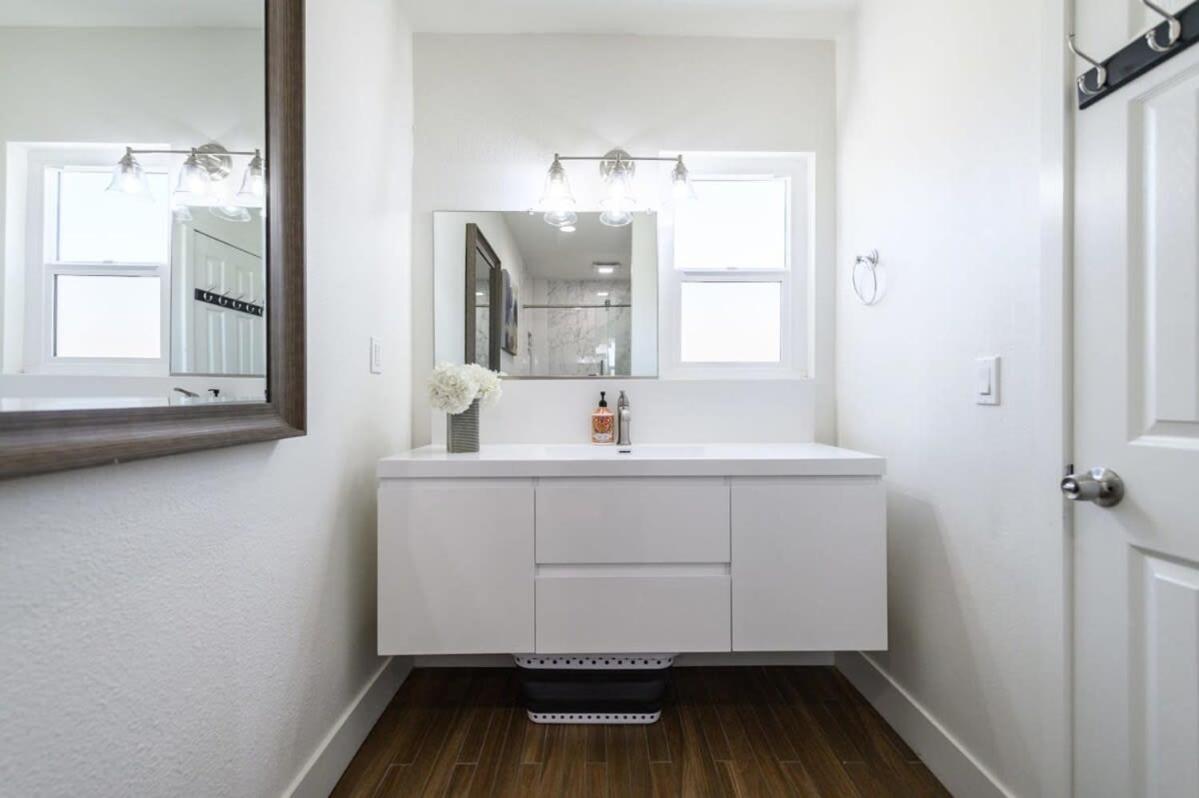 Spacious Disneyland 5 Bedroom 4 Bath House With Game Room Anaheim Exteriér fotografie