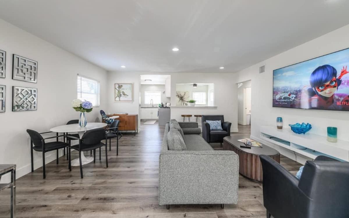 Spacious Disneyland 5 Bedroom 4 Bath House With Game Room Anaheim Exteriér fotografie