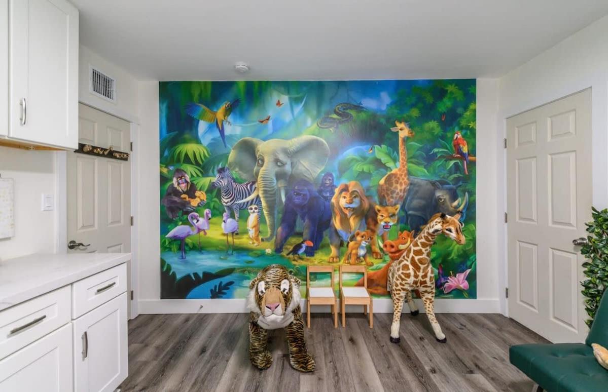 Spacious Disneyland 5 Bedroom 4 Bath House With Game Room Anaheim Exteriér fotografie
