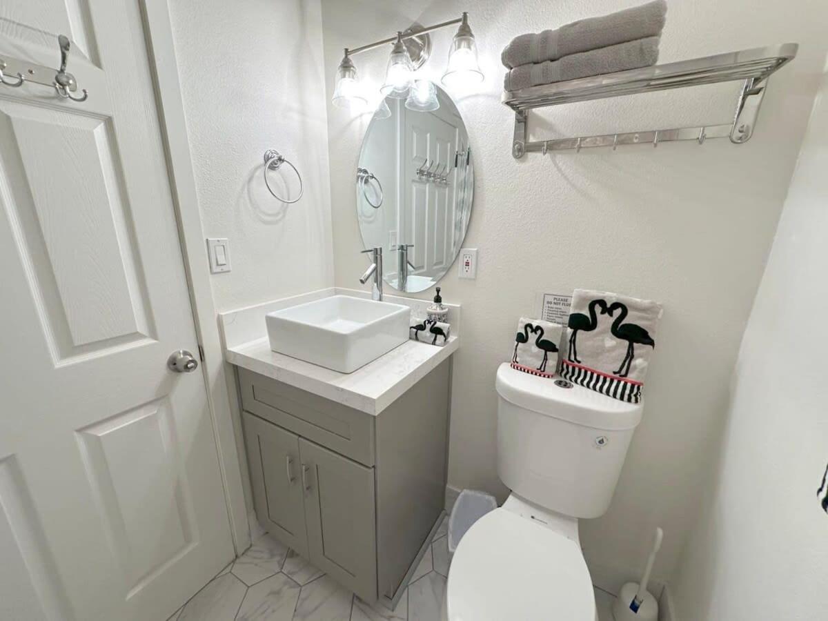 Spacious Disneyland 5 Bedroom 4 Bath House With Game Room Anaheim Exteriér fotografie