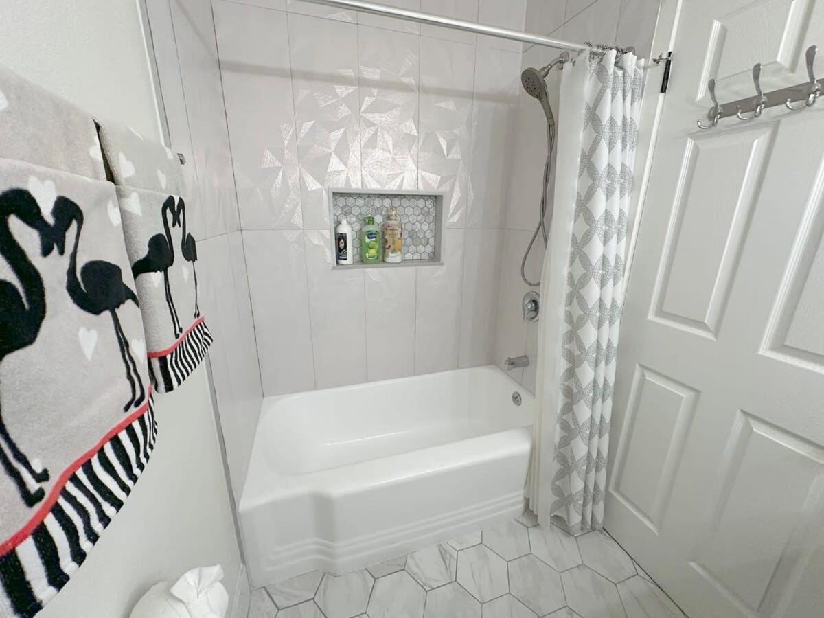 Spacious Disneyland 5 Bedroom 4 Bath House With Game Room Anaheim Exteriér fotografie